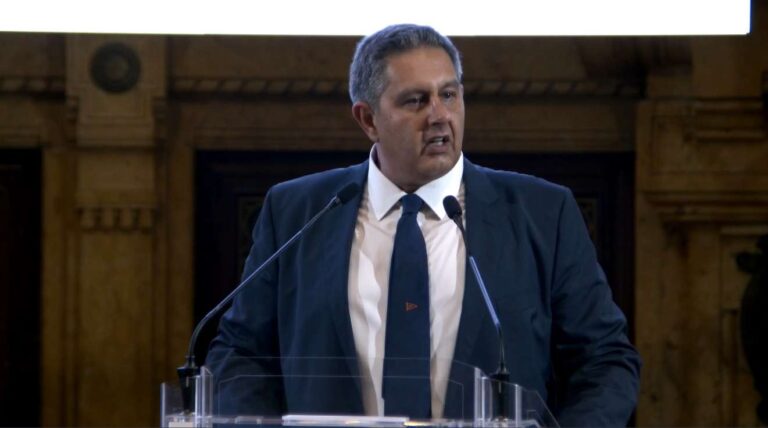 Vaccini, Toti: «Oltre 430 mila con dose booster, più di 12.200 prenotazioni in fascia 5-11 anni»