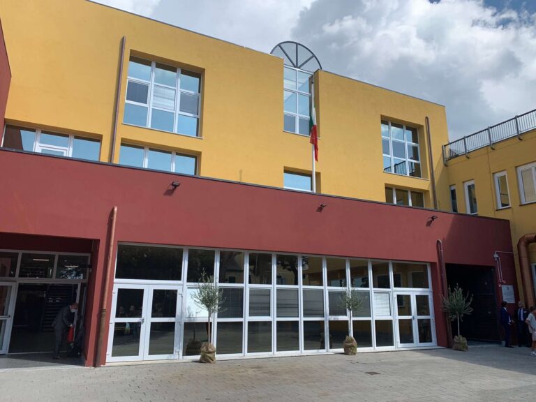 Bogliasco, la scuola di via Mazzini è “energia quasi zero”