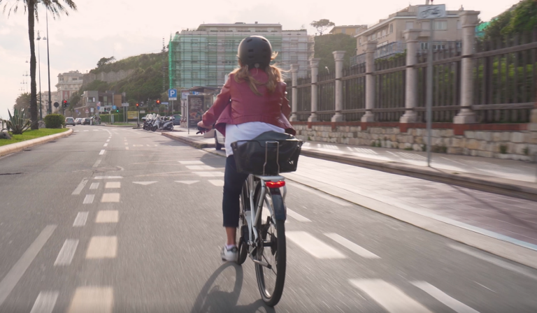 Mobilità sostenibile, Bper e Wecity lanciano la nuova edizione di “Piantiamola di inquinare!”