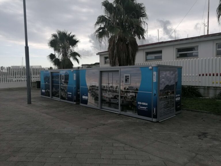 La Spezia: installate due eco-isole dedicate a pescatori e diportisti