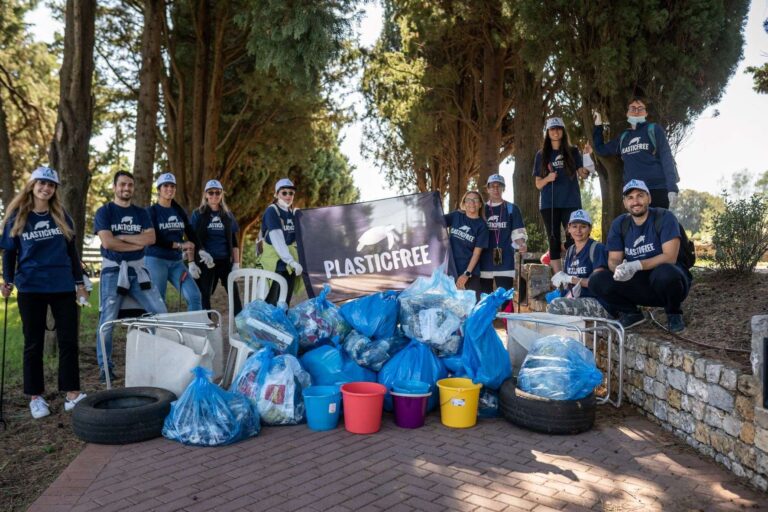 Lerici: raccolti 80 kg di rifiuti dai dipendenti Kruk Italia e dai volontari Plastic Free