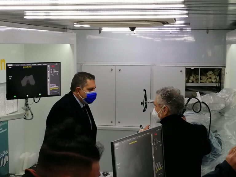 Toti: «Il nuovo Galliera non si tocca»