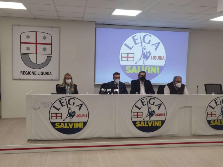 Lega: «Toti ci ha pugnalato alla schiena, vogliamo una  verifica della maggioranza»