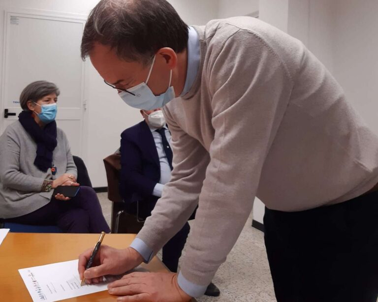 Asl 5 firma la convenzione “Qui insieme”: sostegno alla domiciliarità dei fragili