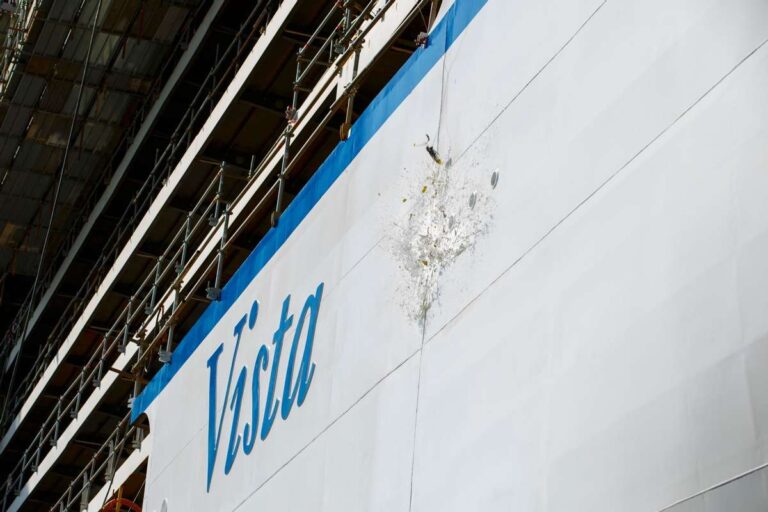 Fincantieri Sestri Ponente: varata Vista, la prima di due navi per Oceania Cruises