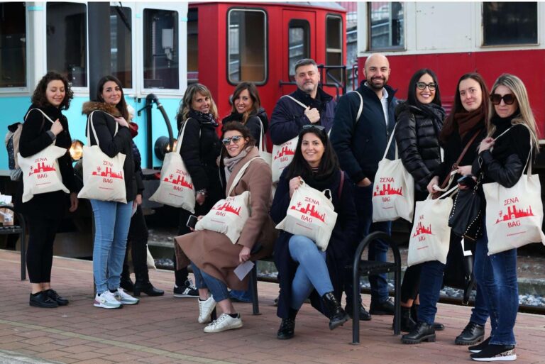 Sulla ferrovia Genova-Casella tra degustazioni e visite guidate: nasce Il Trenino del Gusto