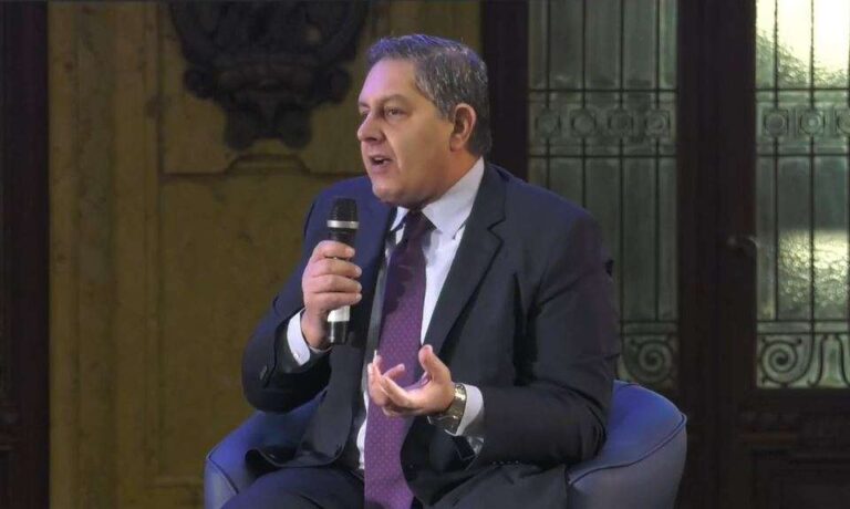 Fine dello stato di emergenza, Toti: «Ora inizia la convivenza con il virus»