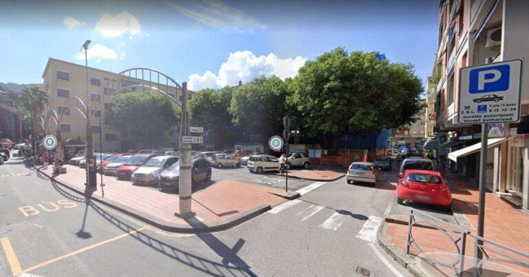Recco, parcheggio gratis sulle strisce blu per accompagnare gli alunni a scuola