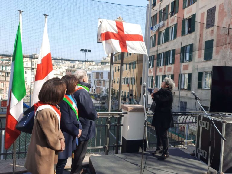 Genova, intitolato a Tonino Conte il Belvedere sopra ai giardini Luzzati