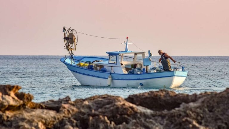 Fermo pesca strascico, Coldiretti Liguria: “Subito un tavolo tecnico nazionale e sostegno economico della Regione”