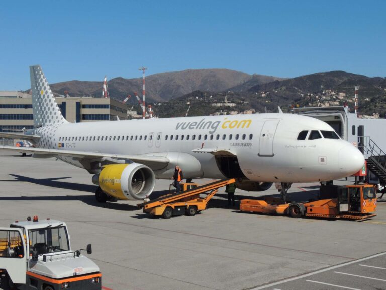 Volo Genova-Barcellona, Vueling potenzia la rotta dall’estate 2025