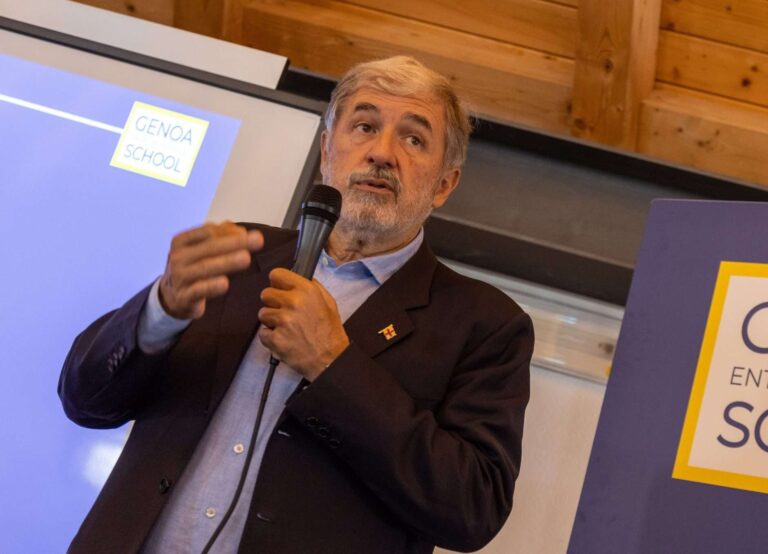 Spostamento depositi chimici, Bucci: «Ponte Somalia proposta migliore, alternative con più rischi»