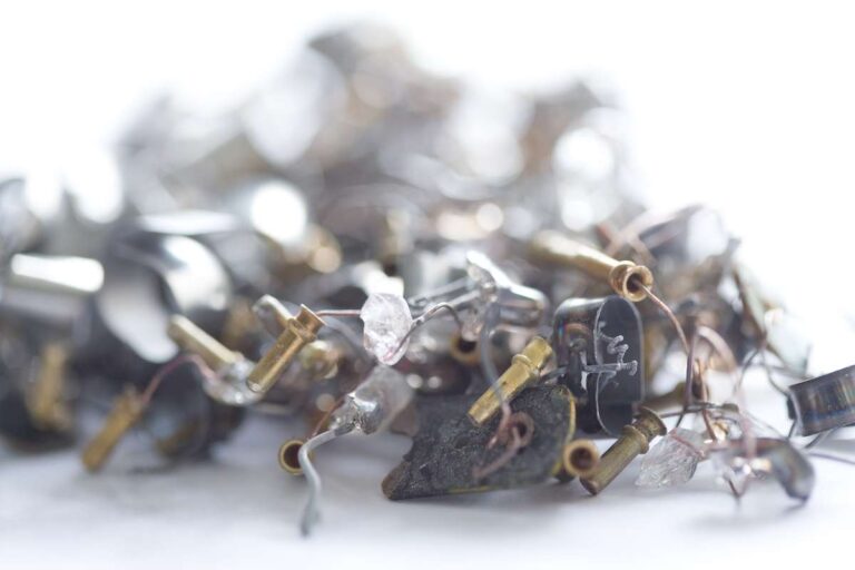 Riciclo: in Liguria recuperate 18 tonnellate di lampadine in sei mesi