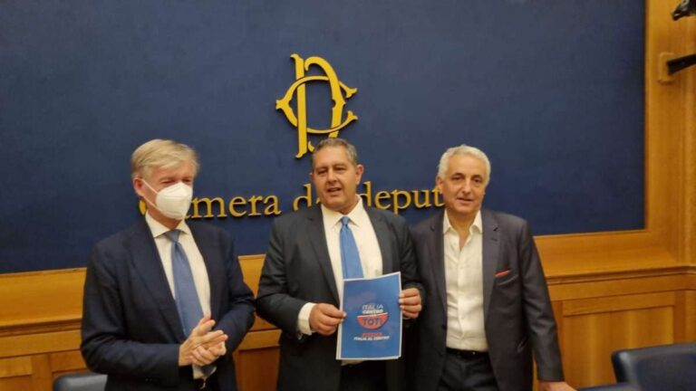 Elezioni, Toti: «Vorrei un Paese che si governa come la mia regione»