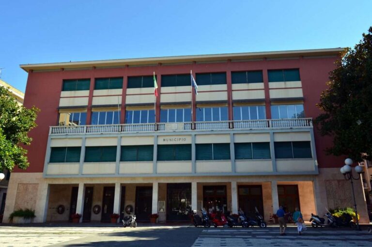 Recco: liquami nel torrente, il sindaco ordina a Iren ripristino del collettore fognario