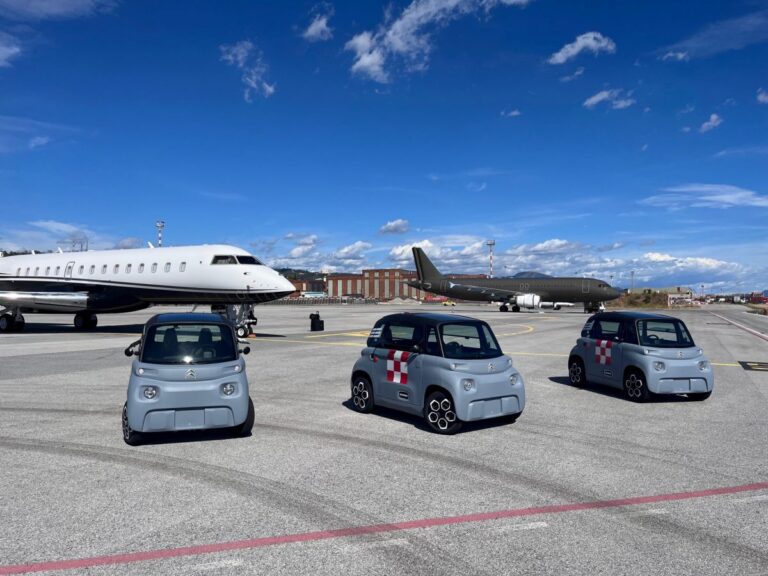 Aeroporto di Genova, tre auto elettriche Citroen nella flotta operativa