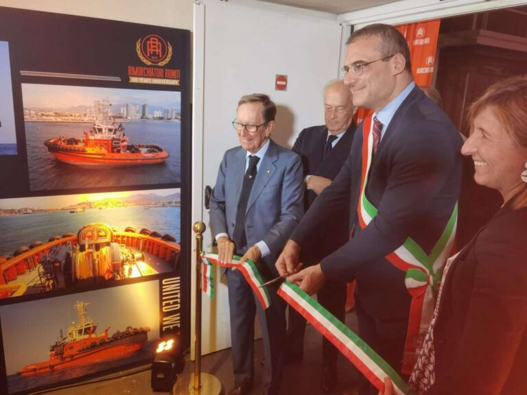 “Rimorchiatori riuniti from Genoa to the world 100 years anniversary” apre domani al Galata
