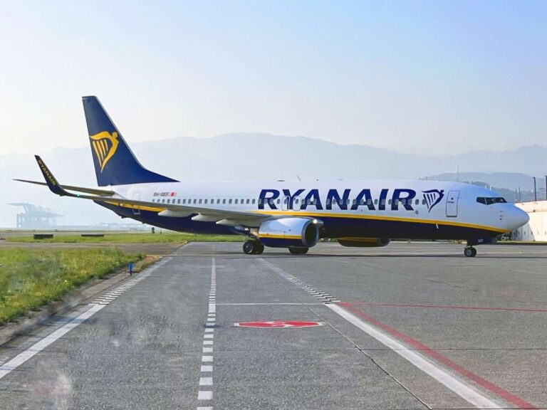 Ryanair, attive 13 rotte invernali da e per Genova