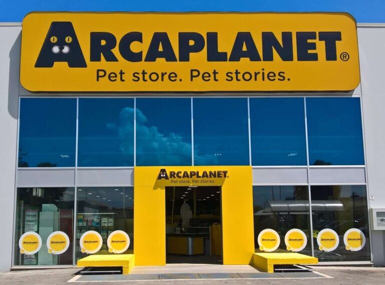 Arcaplanet: integrazione con Maxi Zoo, nasce un colosso da 489 pet store e 2700 dipendenti