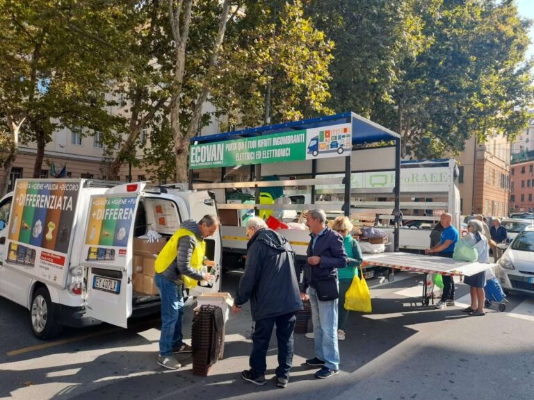 Amiu: un camioncino green come info-point itinerante per le nuove Ecoisole in val Bisagno
