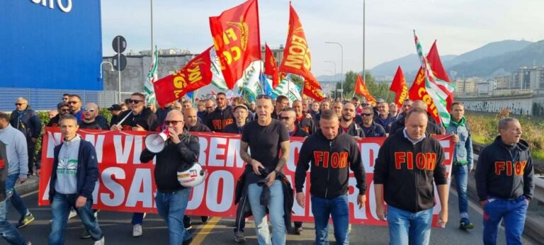 Corteo Ansaldo Energia: bloccato casello Genova Ovest e sopraelevata