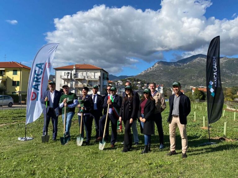 Borghetto Santo Spirito: Arca Fondi, 750 alberi piantati grazie a sottoscrittori Oxygen Plus