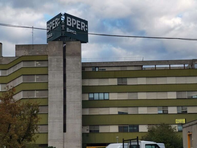 Popolare di Sondrio: “Offerta Bper non riconosce valore reale, incertezza e rischi su integrazione”
