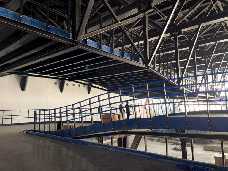 La genovese Xtremebarriers realizza una pista kart indoor (sospesa) in Kuwait