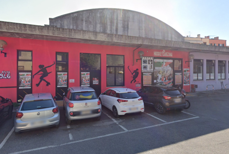 Palahockey a Sarzana, sopralluogo del sindaco: fine lavori entro sei mesi