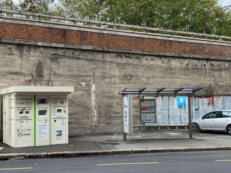 Genova: temporaneo spostamento ecocompattatore da Brin a via Rossini