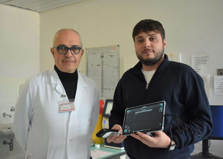 Ecografo portatile per individuare gli accessi venosi donato all’Ospedale San Martino