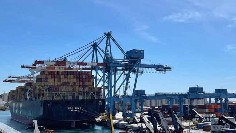 Porto di Genova: al Psa Sech approdata Msc Sola, lunga oltre 360 metri