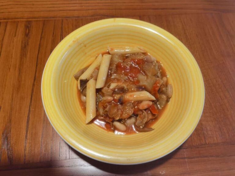 Minestra di fagioli e melanzane