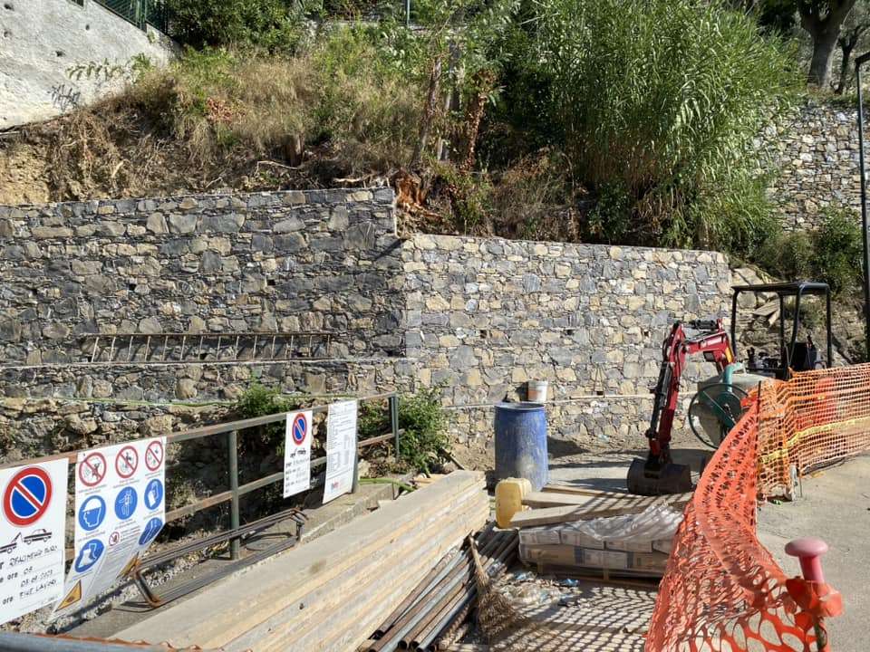 Recco, in fase avanzata la messa in sicurezza del muro sovrastante via Milite Ignoto