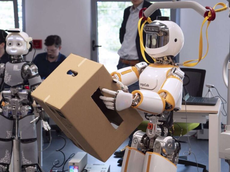 Nuovo robot per i festeggiamenti dei primi venti anni dell’Iit