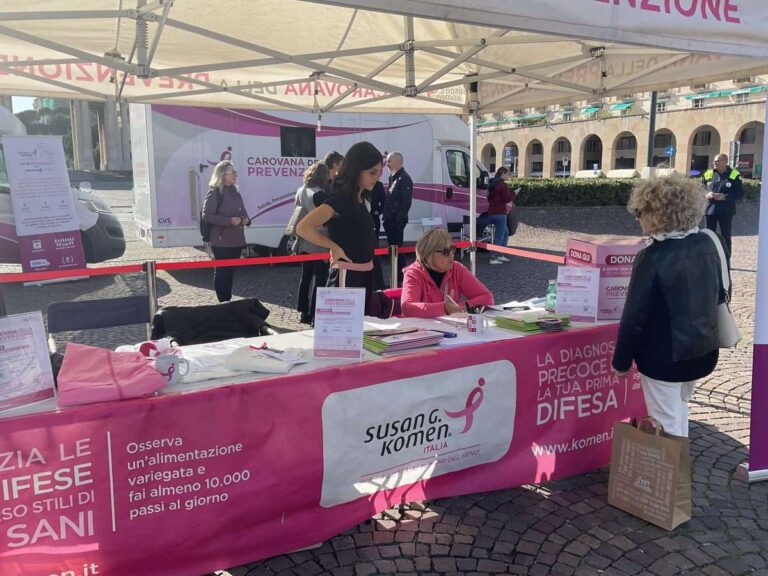 Tumori al seno: a Genova tornata la “Carovana della prevenzione” di Komen Italia