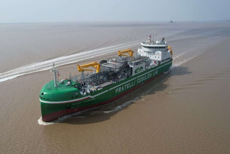 Gruppo Fratelli Cosulich ordina due bunker tanker