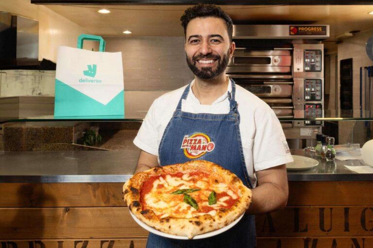 World Pizza Day, a Genova in arrivo la seconda pizzeria del controtenore Luigi Schifano