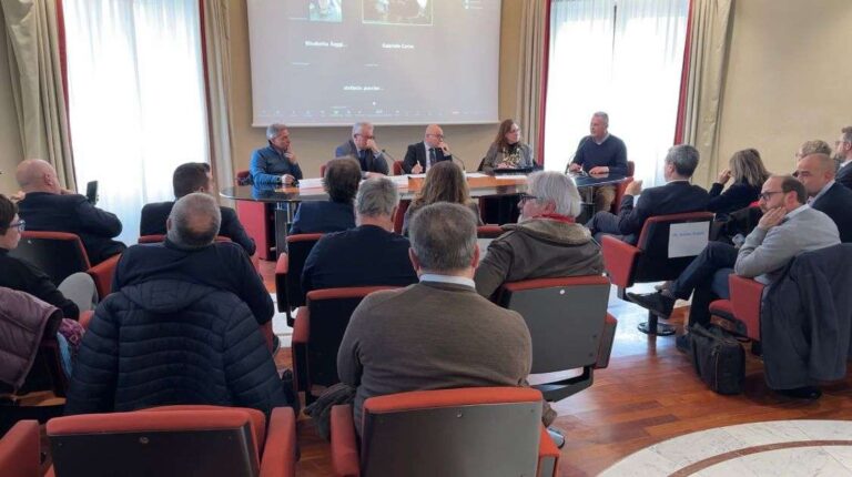 Piaggio Aerospace, tavolo in Regione: tutti uniti per dare un futuro all’altezza della storia aziendale