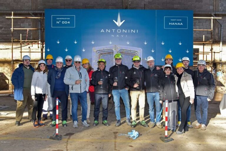 Antonini Navi ha posato la chiglia del nuovo Explorer Yacht di 32 metri
