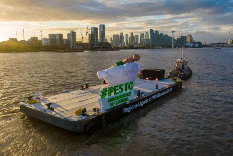 #Pesto Masterpiece of Liguria: il mortaio gigante arriva a Sestriere, Sanremo, Parigi e Milano