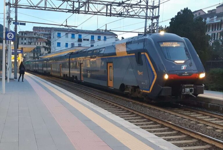 Liguria, approvato il mantenimento della Carta Tutto Treno sino a fine anno