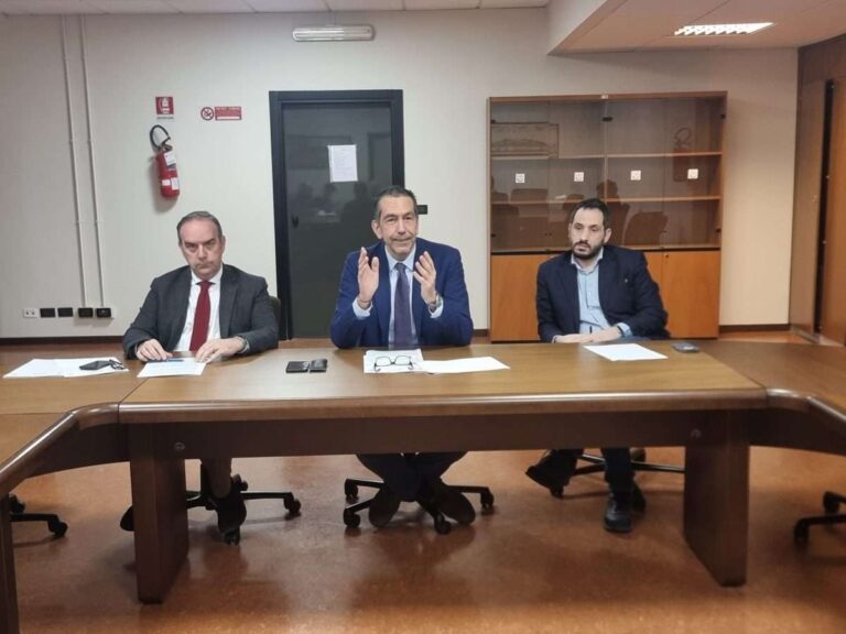 Welfare, Gruppo Pd: proposta di legge per sostenere i caregiver familiari