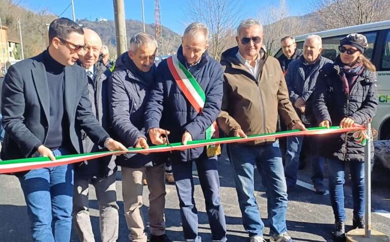 Leivi, a 10 anni dalla frana riapre via Gazzo