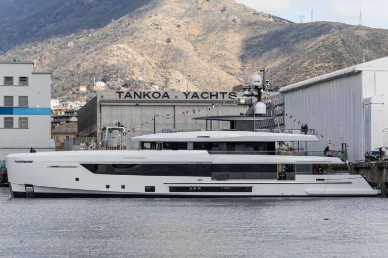 Tankoa vara a Genova il primo yacht 45 metri T450 M/Y Go