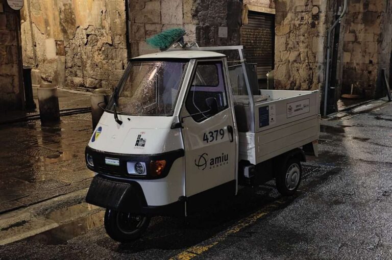 Amiu Genova, 9 nuovi mezzi elettrici per il Centro Storico