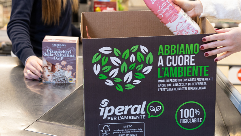 ReLife e Iperal Supermercati: accordo per produrre cartoni della spesa da carta riciclata