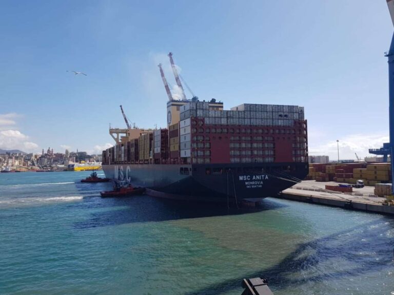Al Terminal Sech una nave da 16 mila Teu: la più grande mai attraccata
