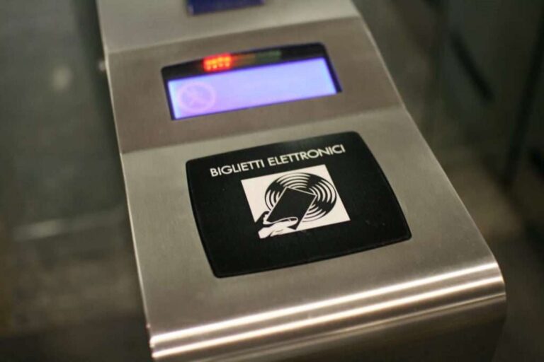 Trasporti pubblici, nel 2025 a regime la bigliettazione elettronica regionale