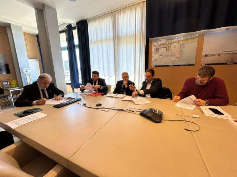 sottoscrizione sw sindacati (3) cantieri casa lavoro